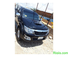 gaadhi iiba Toyota hilux 2009 model - Image 2