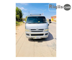 gaadhi iiba Toyota Haice hargeisa car for sale - Image 2