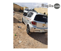 gaadhi iiba Toyota Vitz hargeisa car for sale - Image 1