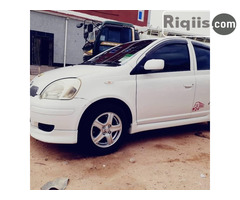 gaadhi iiba Toyota Vitz hargeisa car for sale - Image 1