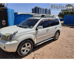 gaadhi iiba Nissan Extrail hargeisa car for sale - Image 2