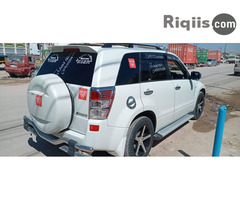 gaadhii iiba Suzuki Escudo hargeisa car for sale - Image 1