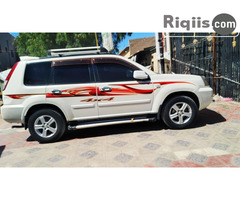 gaadhi iiba Nissan Xtrial hargeisa car for sale - Image 2