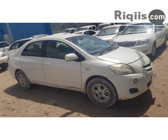 gaadhi iiba Toyota belta Mogadishu car for sale - Image 2