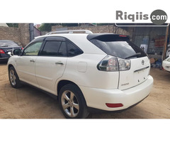 gaadhi iiba Toyota harrier Mogadishu for sale - Image 2