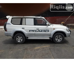 gaadhi iiba Toyota Prado hargeisa for sale - Image 2