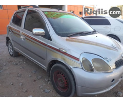 gaadhi iiba Toyota Vitz model 2001 - Image 2