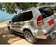 gaadhi iiba Toyota Prado - Image 1