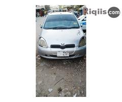 gaadhi iiba Toyota Vitz - Image 1