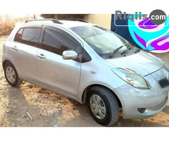 gaadhi iiba Toyota Vitz - Image 1