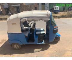 Bajaj iiba oo lambaradii danbe ah - Image 2