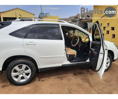 gaadhi iiba Toyota HARRIER hargeisa car for sale - Image 1