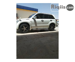 gaadhi iiba Suzuki Escudo hargeisa car for sale - Image 2