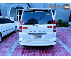 gaadhi iiba Toyota Noha hargeisa car for sale - Image 1