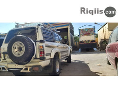 gaadhi iiba Toyota land Cruiser hargeisa car for sale - Image 2