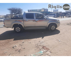 gaadhi iiba Toyota Hulix hargeisa car for sale - Image 1