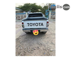 gaadhi iiba Toyota Hulix hargeisa car for sale - Image 1