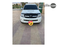 gaadhi iiba Toyota Hulix hargeisa car for sale - Image 3