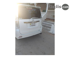 gaadhi iiba Toyota Noha hargeisa car for sale - Image 2