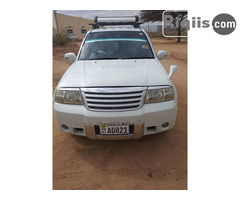 gaadhi iiba suzuki escudo Hargeisa car for sale - Image 2