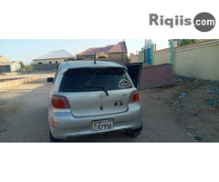 gaadhi Toyota vitiz iiba hargeisa for sale - Image 1