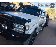 gaadhi iiba Toyota land cruiser hargeisa car for sale - Image 2