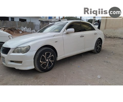 gaadhi iiba Toyota Mark x hargeisa car for sale - Image 2