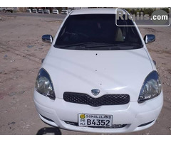 gaadhi iiba toyota vitiz hargeisa car for sale - Image 3