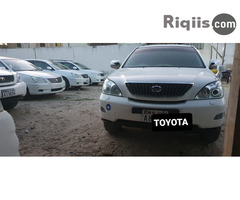 gaadhi iiba Toyota harrier Mogadishu car for sale - Image 2