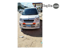 gaadhi iiba Toyota Noha hargeisa car for sale - Image 1