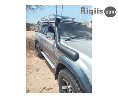 gaadhi iiba Toyota Land cruiser hargeisa car for sale - Image 2