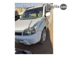 gaadhi iiba Suzuki XTRIAL hargeisa car for sale - Image 1