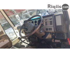 gaadhi iiba Nissan bus mogadishu car for sale - Image 1