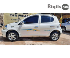 gaadhi iiba Toyota vitz hargeisa car for sale - Image 1