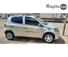 gaadhi iiba Toyota vitz hargeisa car for sale - Image 2