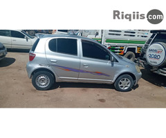 gaadhi iiba Toyota Vitz hargeisa car for sale - Image 1