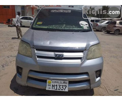 gaadhi iiba Toyota Noha hargeisa car for sale - Image 1